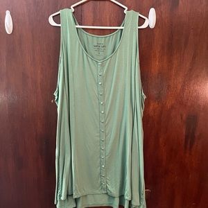 TORRID SUPER SOFT BUTTON FRONT TANK SIZE 5X SLEEVELESS GREEN